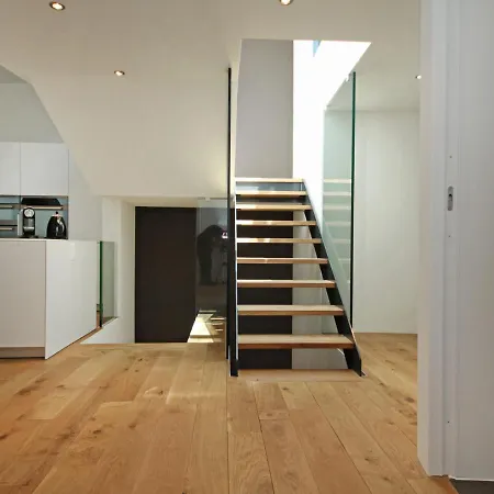 07-03 Apartment *